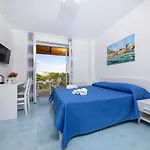 La Vigna - Ponte 4* Ísquia
